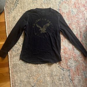American Eagle Long Sleeve shirt